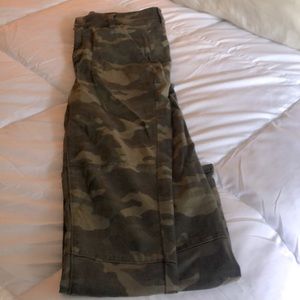 Camo pants- American Eagle